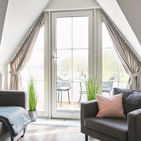 Smile, Wunderschoene Wohnung Direkt Am Strand Харрисле Экстерьер фото